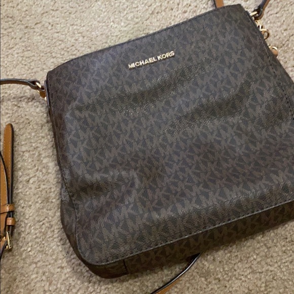 Michael Kors Purse - Picture 1 of 2